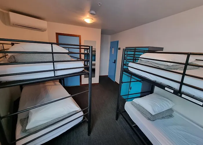 Nomads St Kilda Hostel